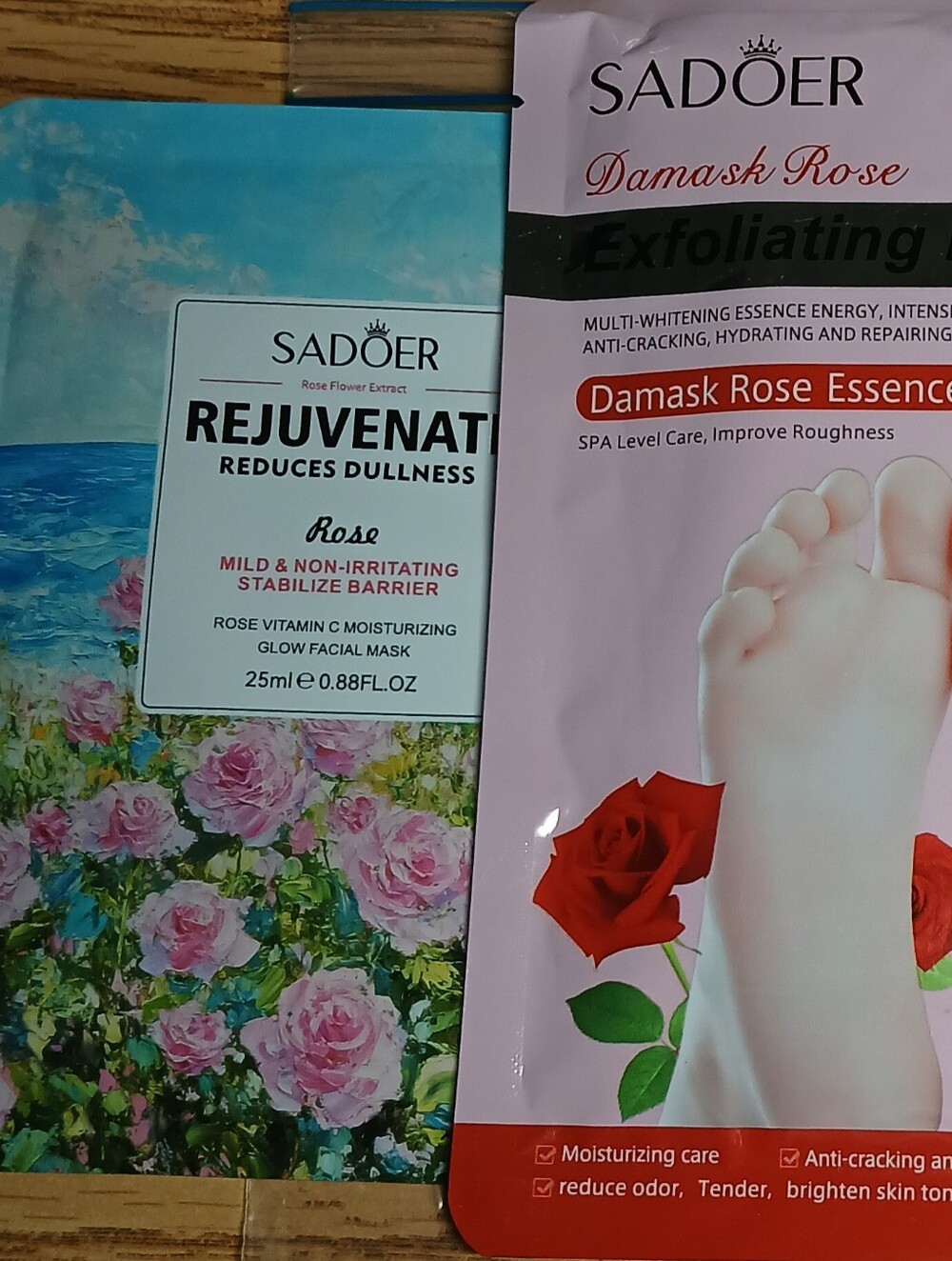 NWOT 5PC Rose Facial Mask Bundle 2 Facial/1 Foot/1 Lip/Spa Headband